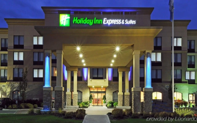 Holiday Inn Express & Suites Belleville by IHG