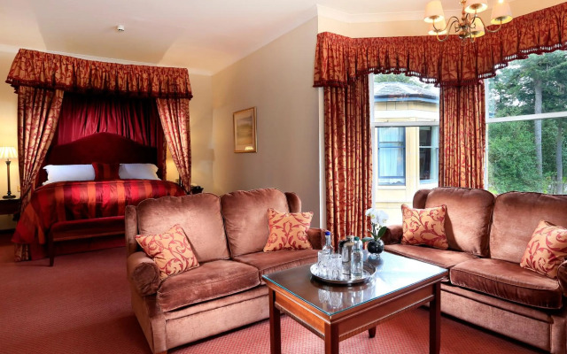Macdonald Norwood Hall Hotel