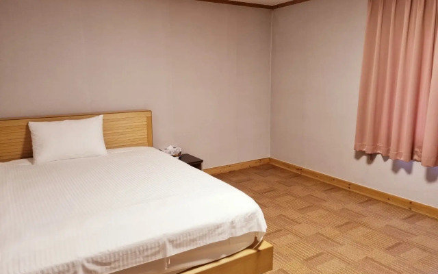 Hotel G