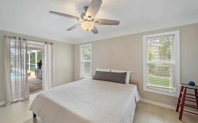 Gulf Tide Getaway 2 Bedroom Home