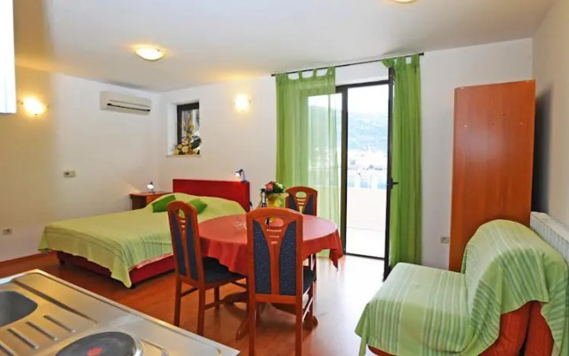 Ana Apartments