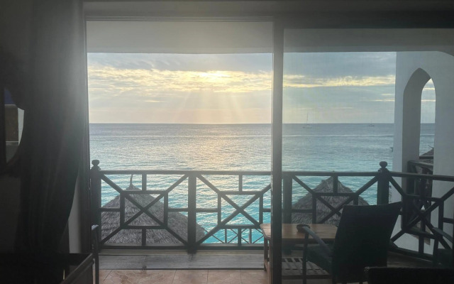 Langi Langi Beach Bungalows