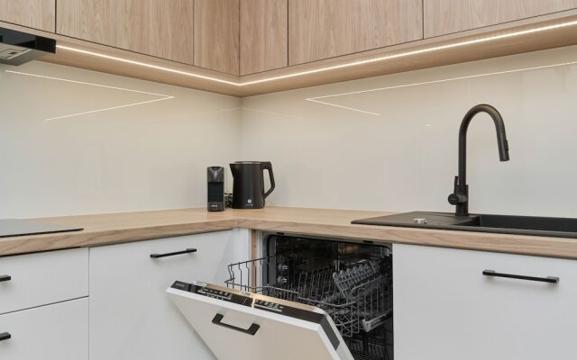 Moonlight Apartment by Renters