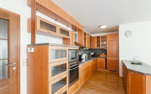 My House Travel 28 Rijna Apartment