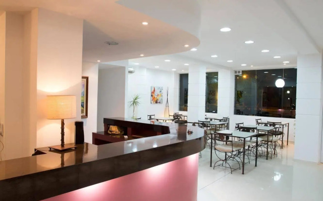 Hotel Lavalle