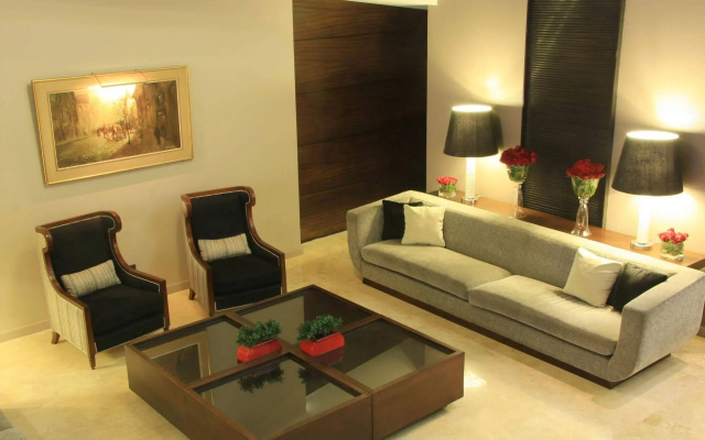 Grand King Hotel