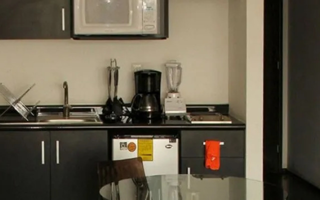 Elite 47 Hotel & Suites