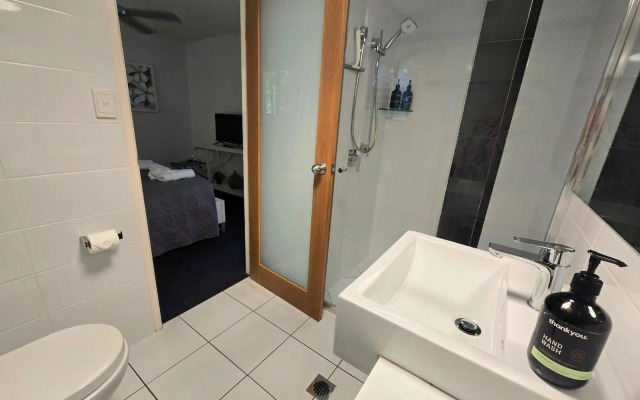 Noosa River Retreat