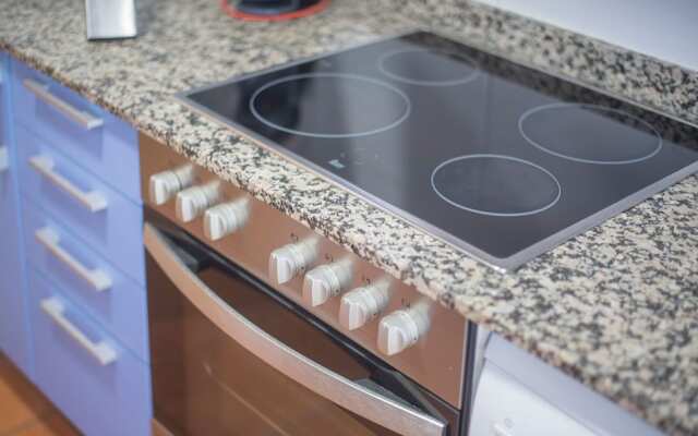 Modern House For Families (R77)