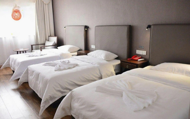 Luguhu Aishang Hotel