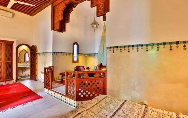 Riad Moucharabieh