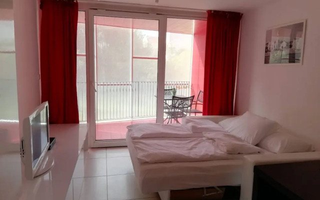 No5 Studio With Garden View