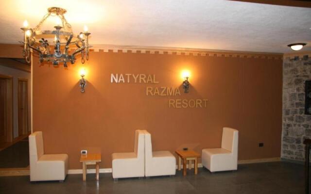 Natyral Razma Resort