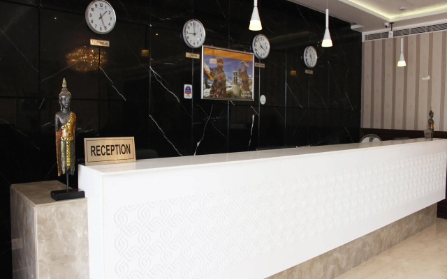oyo premium TDI mall fatehabad road