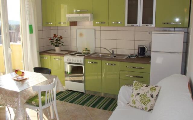 Apartments Rajna