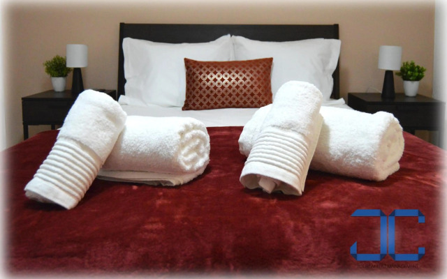 Riverside (with 3 Bedrooms) by JC