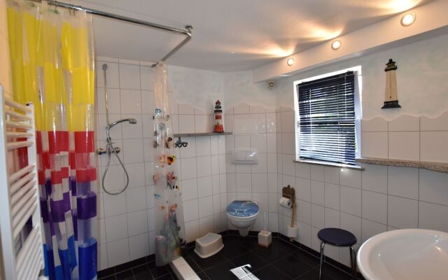 Plush Apartment with Garden in Bastorf