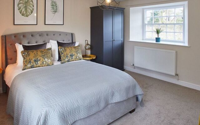 Host Stay Middle Farmhouse