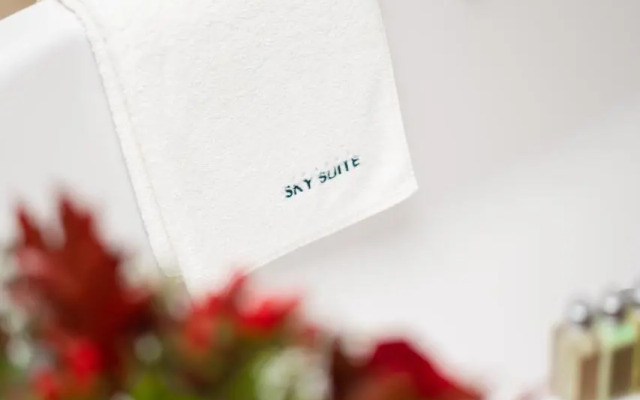 Sky Suite Hotel