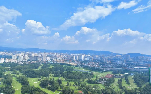 Eaton Residence by crystal