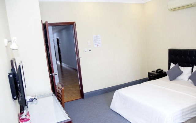 Ha Trinh Hotel