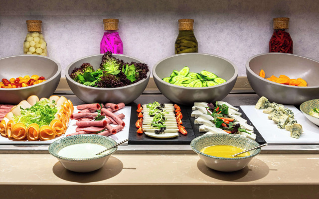 Doubletree By Hilton Amman Hotel & Residences