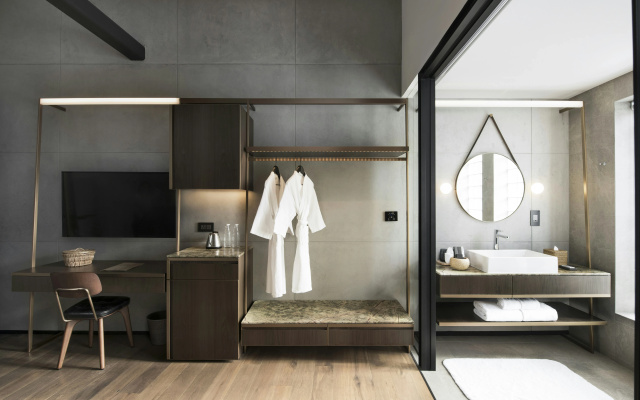 The Warehouse Hotel