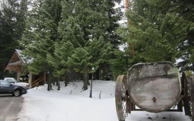 The Lodge at Skeena Landing