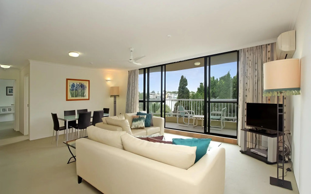 Kirribilli Riverfront Apartments