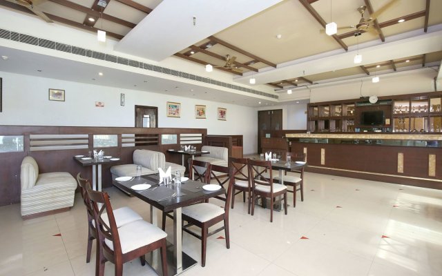 OYO 13876 AA Hotel and Resorts