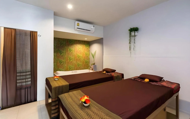 The Lantern Hostel and SPA