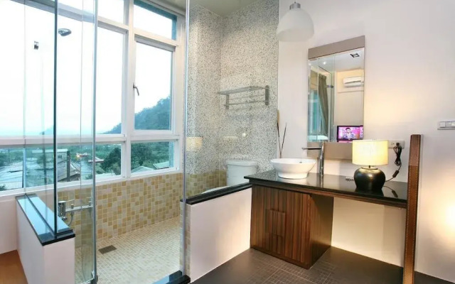 Taiping Mountain Spring Love