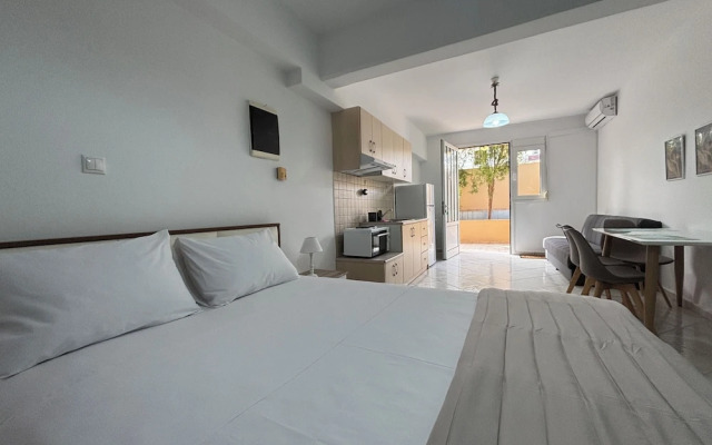 Happy Apartments