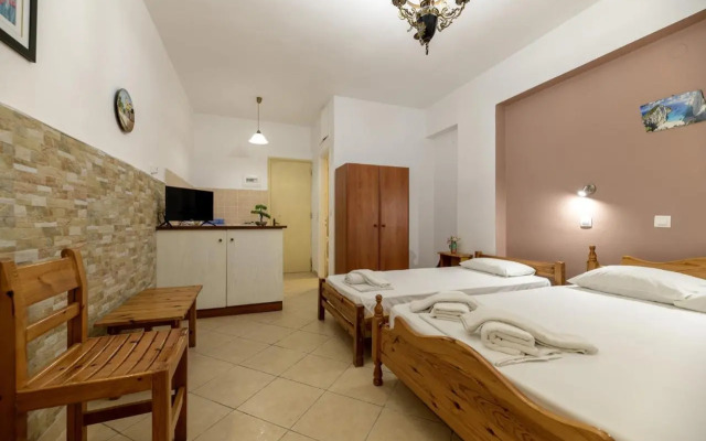 Anthi Studios & Apartments
