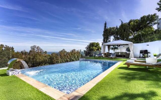 N&A Benalmádena Stunning 2bdr Villa with Sea Views