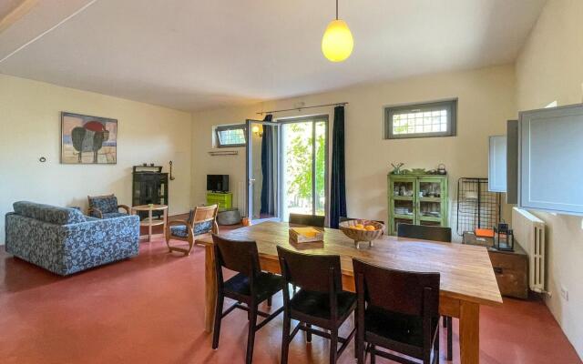 Scenic apartment in Belvedere Ostrense with private pool