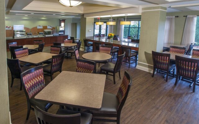 Holiday Inn Express Hotel & Suites Buffalo-Airport, an IHG Hotel