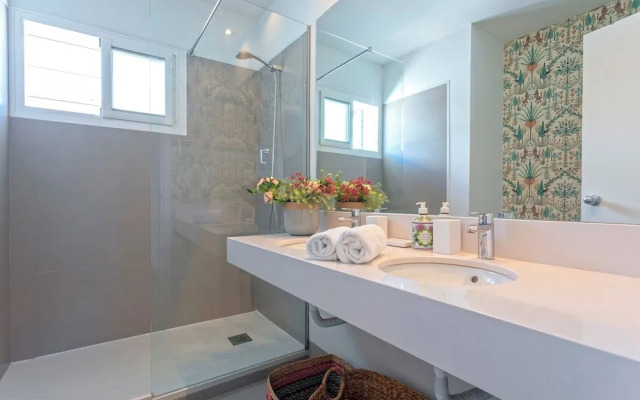 Elegant Duplex House - Aloha Golf