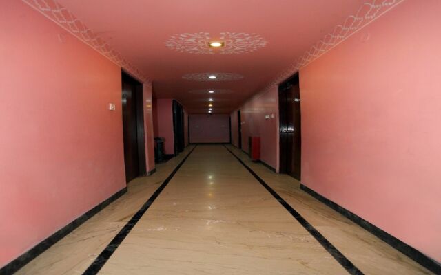 OYO 2105 Hotel Royal Sheraton