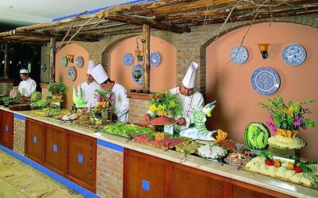 Cande Festival Hotel