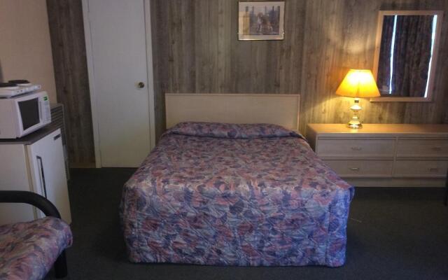 Road Runner Motel