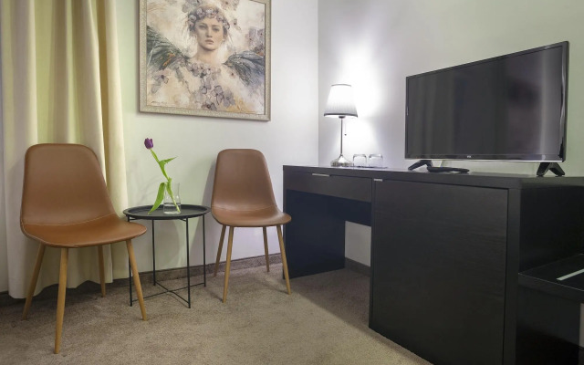 4Rooms 4U