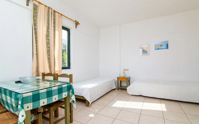 Dionysos Apartments