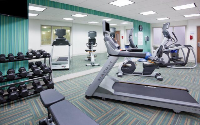 Holiday Inn Express Hotel & Suites Dickinson by IHG