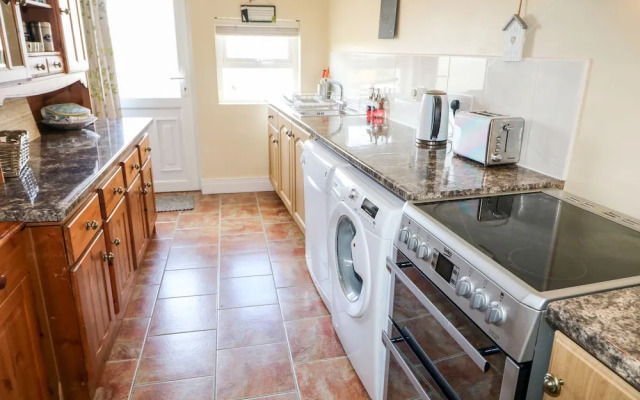 Whispering Willows - The Bungalow