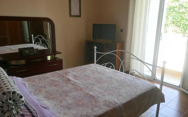 Nikol΄s house