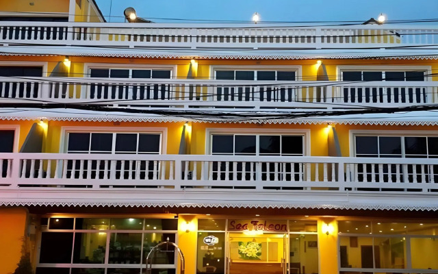 Sea Falcon Hotel