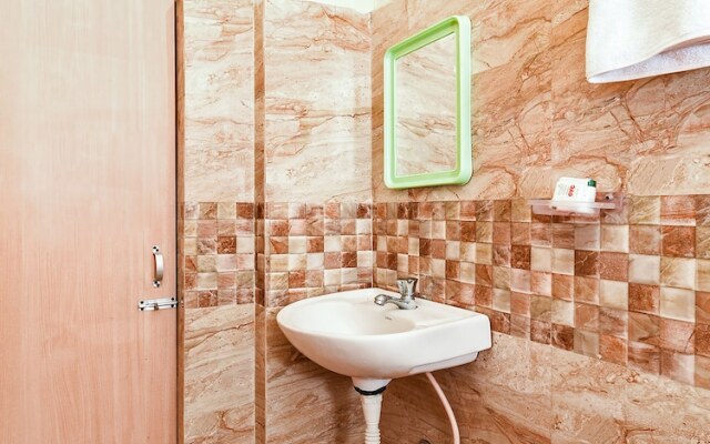 OYO 23311 Hotel City Heart