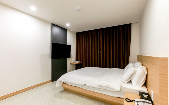 Hotel Restay