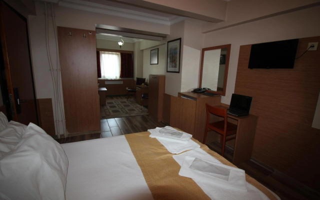 Kadikoy Otel Konak
